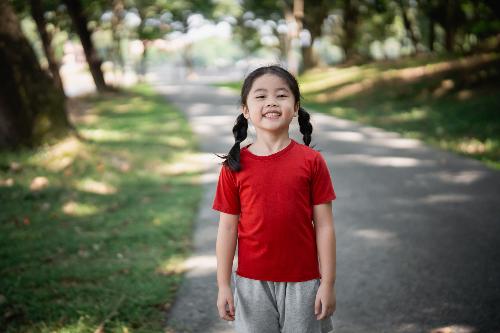 What is repeated low-level red light (RLRL) therapy? Parents’ guide